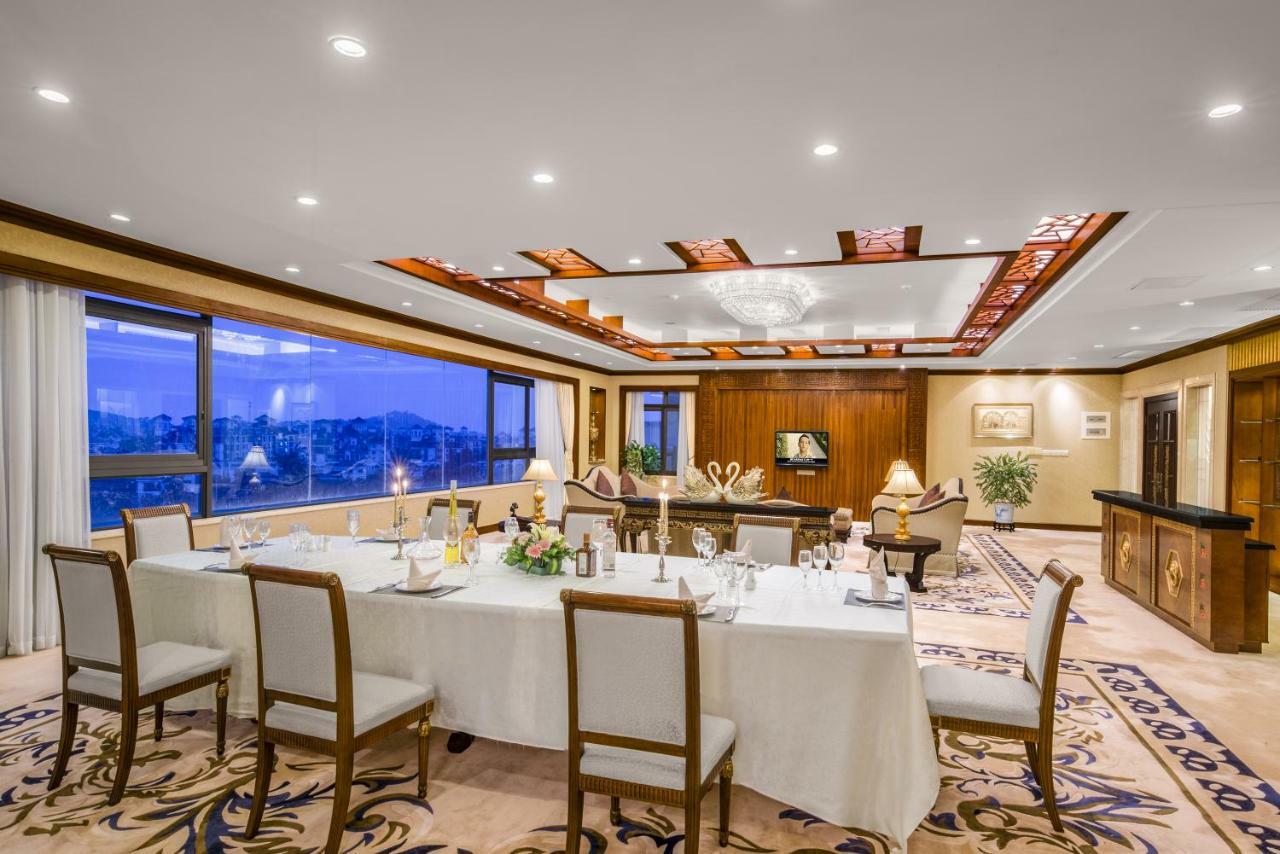 Heshan Phoenix Hotel Цзянмынь Экстерьер фото